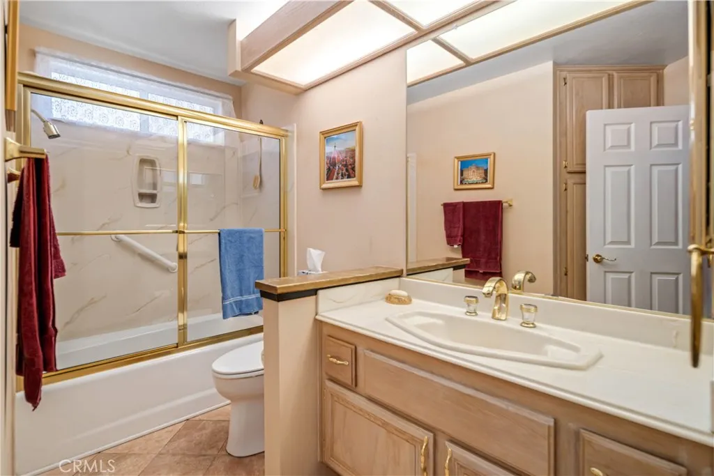 Saugus, California 91390, United States, 4 Bedrooms Bedrooms, ,3 BathroomsBathrooms,Residential,Active,142539