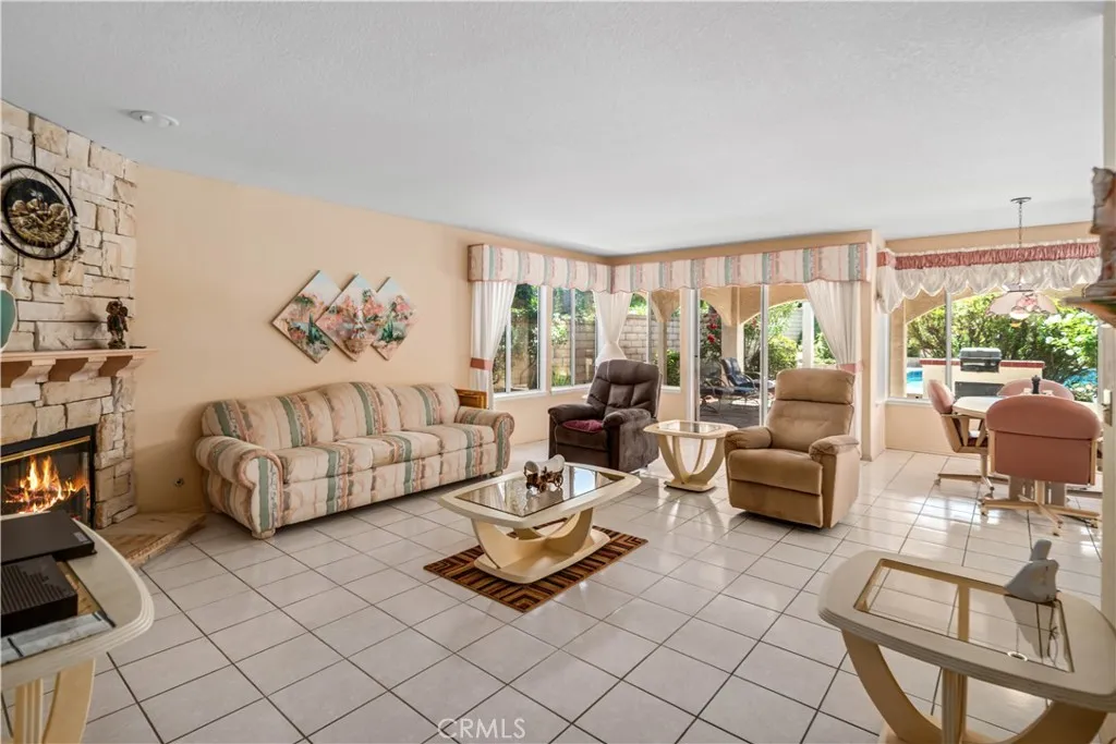 Saugus, California 91390, United States, 4 Bedrooms Bedrooms, ,3 BathroomsBathrooms,Residential,Active,142539