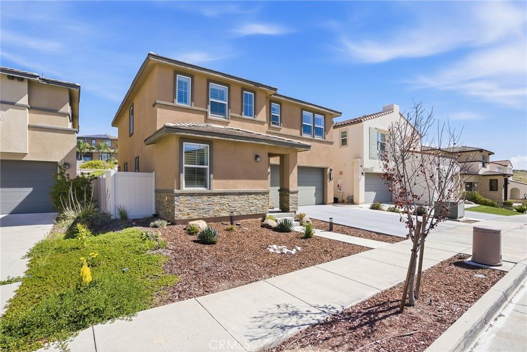 Photo of 18153 Meridian, Saugus, CA 91350 (MLS # SR26066676)