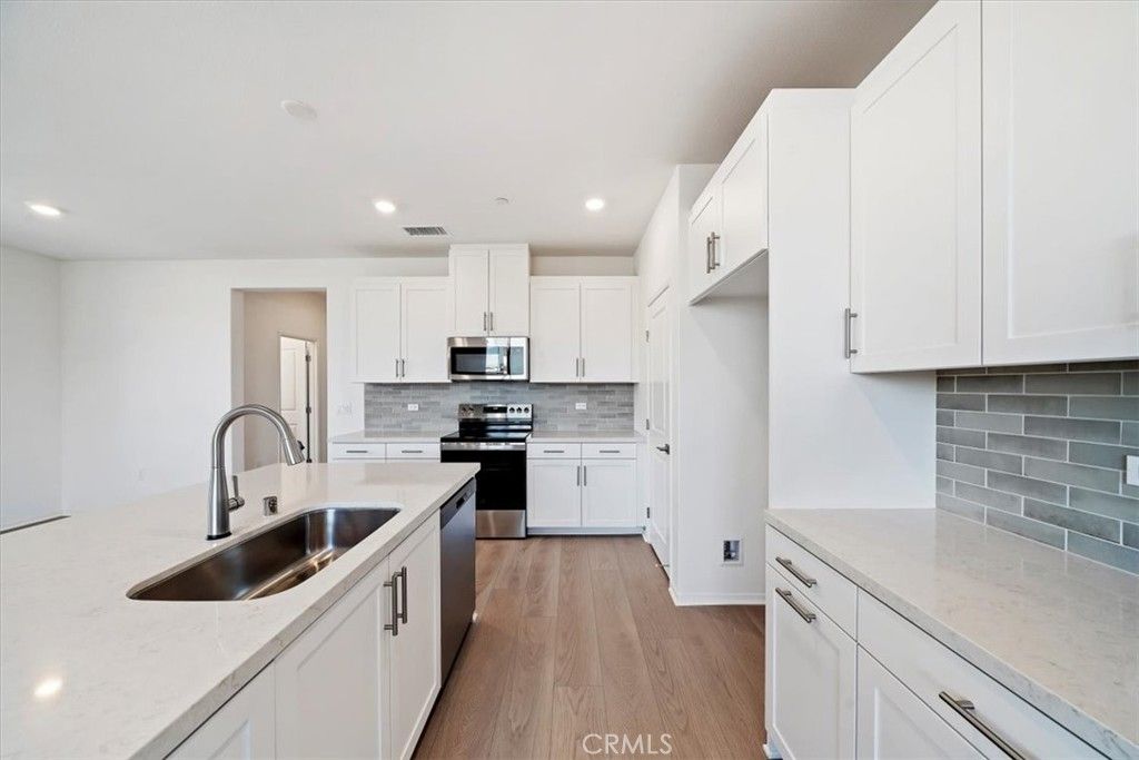 Photo of 3560 S Eichler Paseo, Ontario, CA 91761 (MLS # OC25278570)