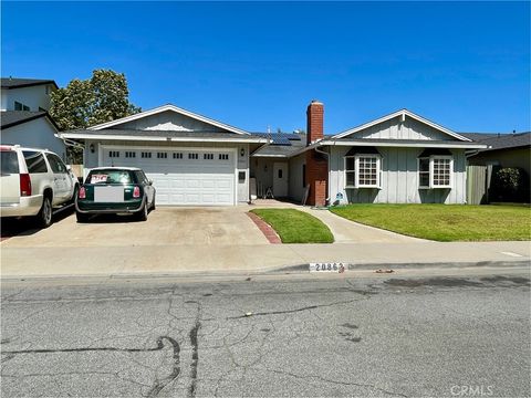 20862 Lancelot Lane Huntington Beach CA 92646