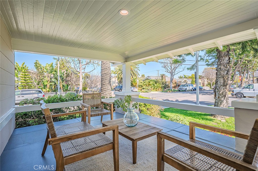 347 Gladys Avenue