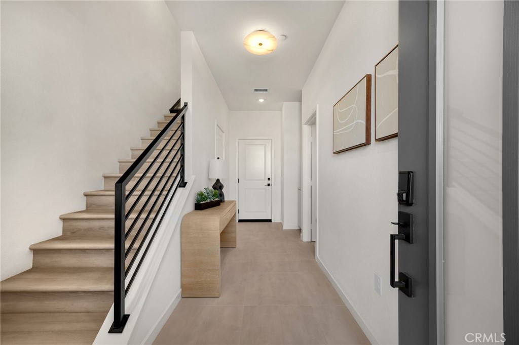 101 S Laxore Street 203