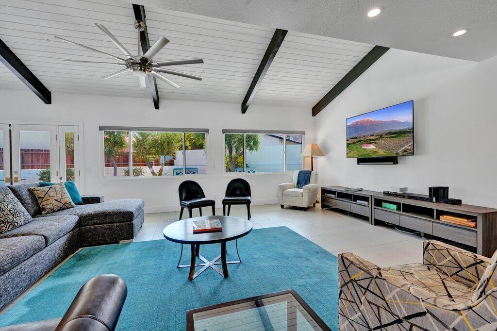 53025 Avenida Vallejo