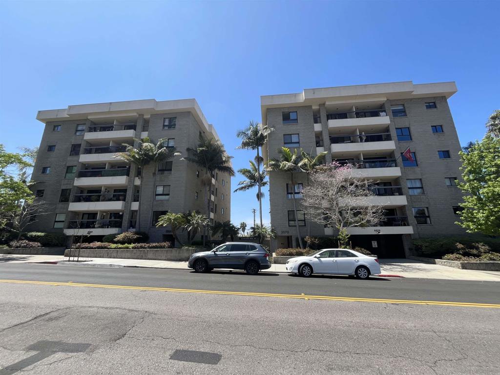 Stunning Condo in Bankers Hill Towers! This top-floor unit offers 2 bedrooms and 2 bathrooms, on 1,227 SqFt of comfortable living space with 2 balconies and a beautiful city view. The Kitchen features granite countertops, white cabinets, stainless steel and black appliances. Laundry room is conveniently located next to the kitchen. Community offers code access, a pool and spa, and bbq grill. Comes with 2 assigned parking spaces in the gated garage plus guest parking behind the building (permit required) Centrally located near restaurants, Balboa park, downtown, and more. Also listed FOR SALE MLS#250024474