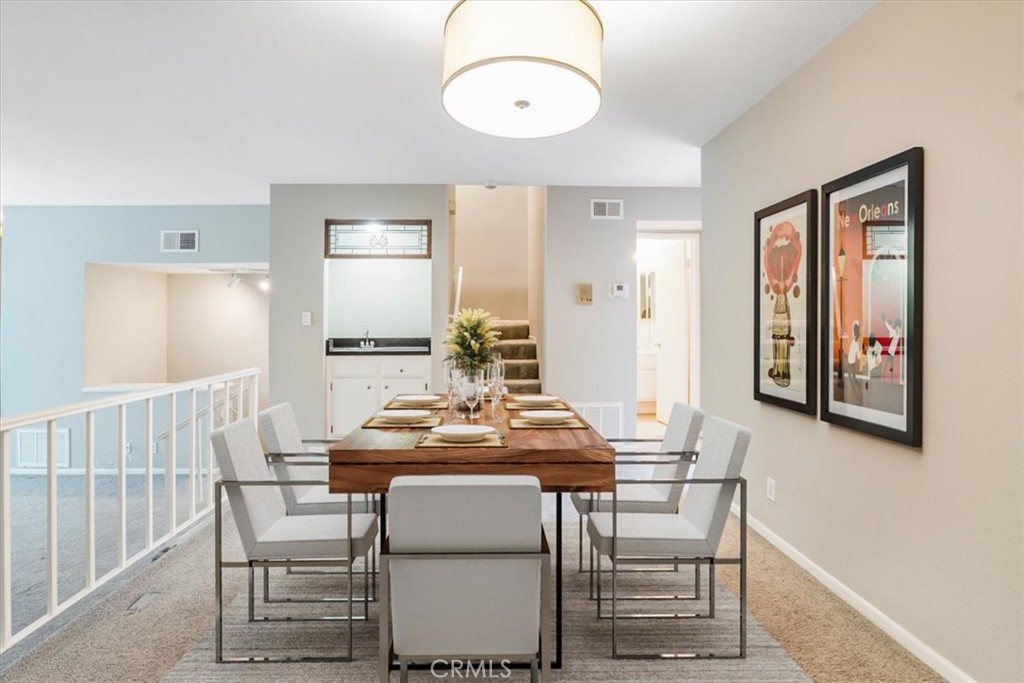 Properties 2 5711 Owensmouth Avenue 111