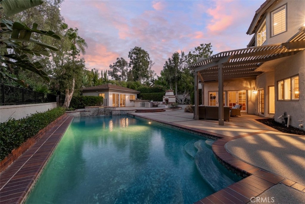 25472 Rapid Falls