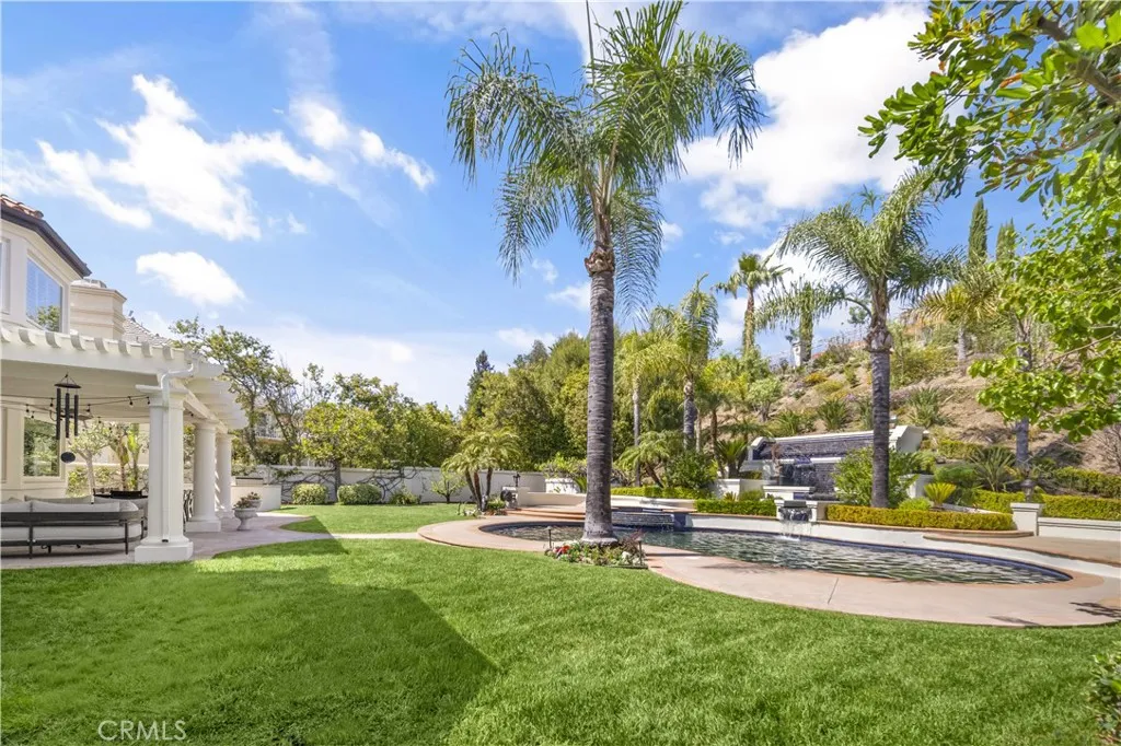 Calabasas, California 91302, United States, 6 Bedrooms Bedrooms, ,8 BathroomsBathrooms,Residential,Active,175551