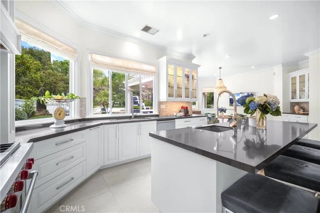 Calabasas, California 91302, United States, 6 Bedrooms Bedrooms, ,8 BathroomsBathrooms,Residential,Active,175551