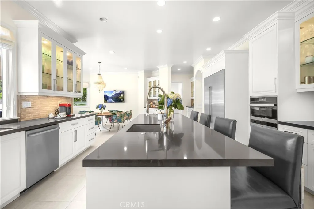 Calabasas, California 91302, United States, 6 Bedrooms Bedrooms, ,8 BathroomsBathrooms,Residential,Active,175551