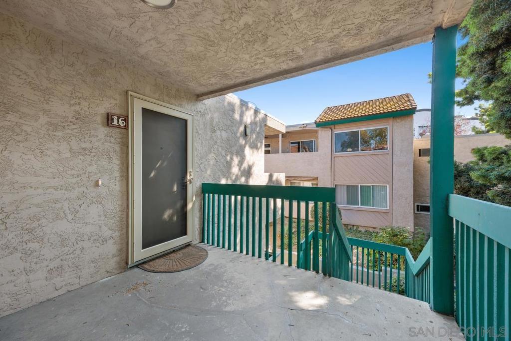 3431 Capalina Road 16