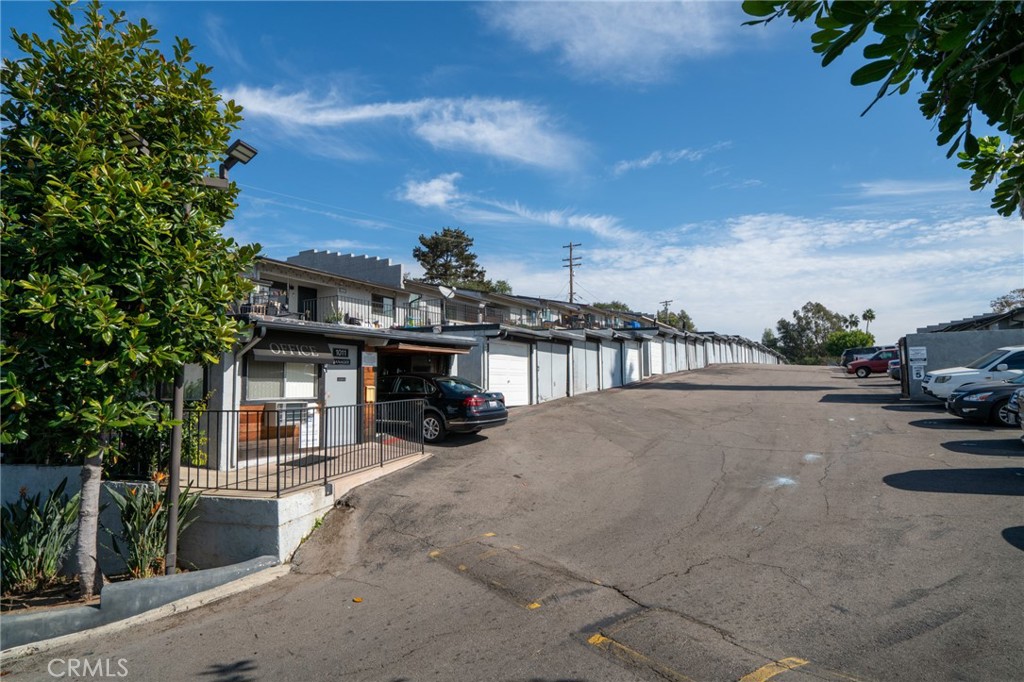 1010 Clearbrook Lane