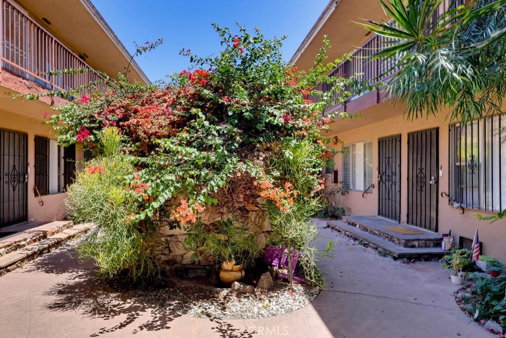 640 Elm Ave. AVE