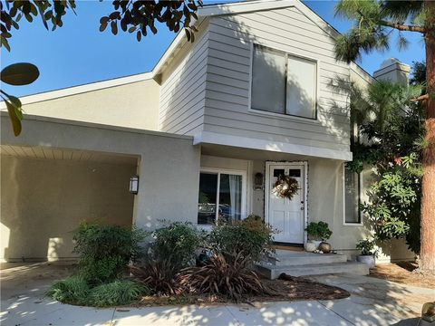 Photo of 416 Deerfield AVE, Irvine, CA 92606 (MLS # PW26118025)