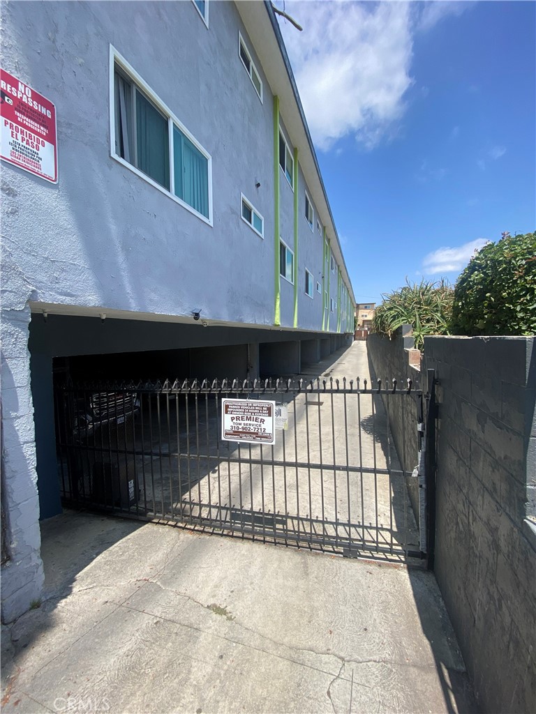 720 N Market