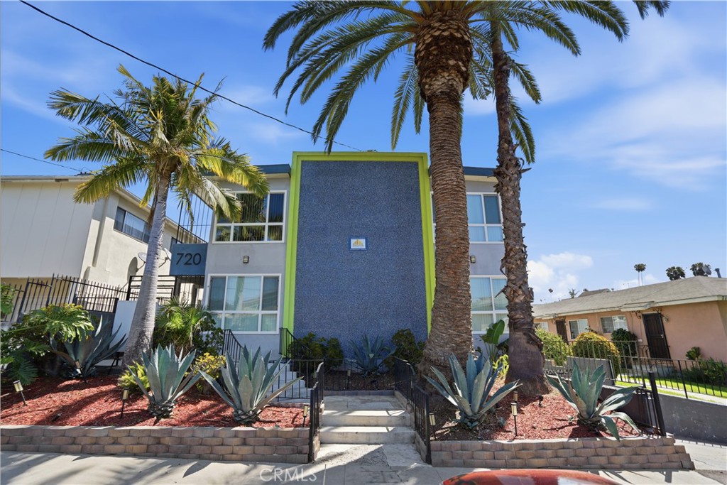 720 N Market