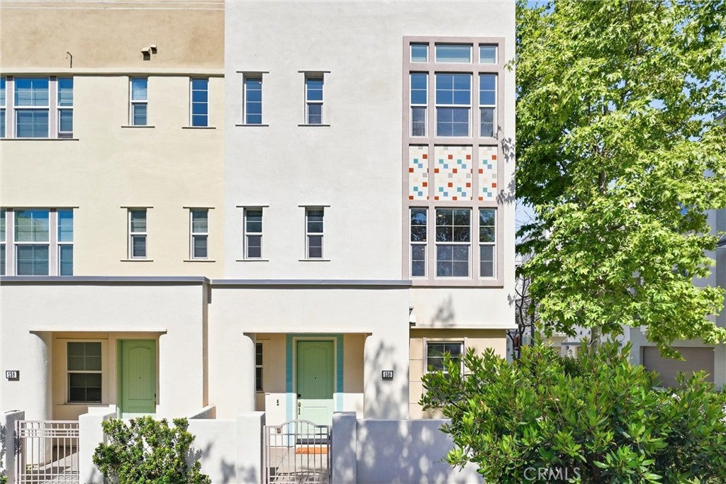 136 Acamar, Irvine CA 92618