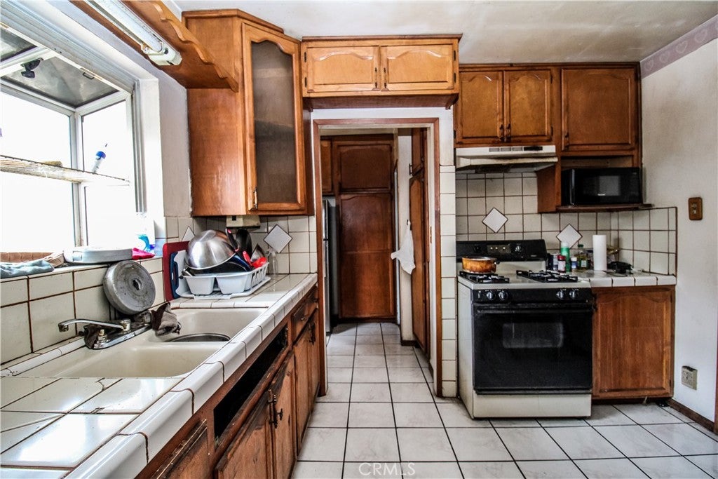 1155 W 68th