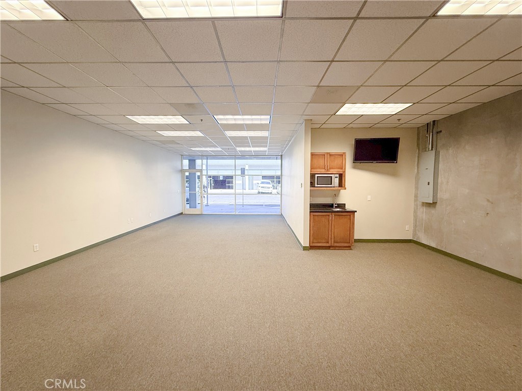 940 Calle Negocio 140