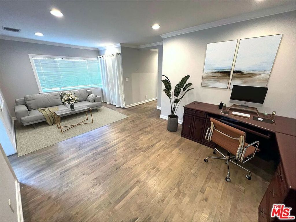 Photo of 10824 Westminster Avenue, Los Angeles, CA 90034 (MLS # 26650837)