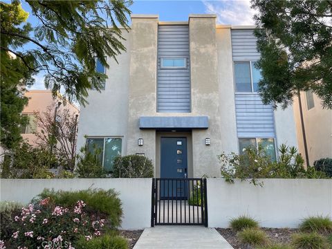 Photo of 325 Magnet, Irvine, CA 92618 (MLS # OC26010198)