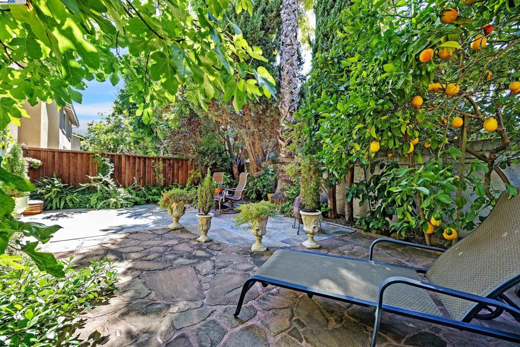 CANYON PARK - Residential