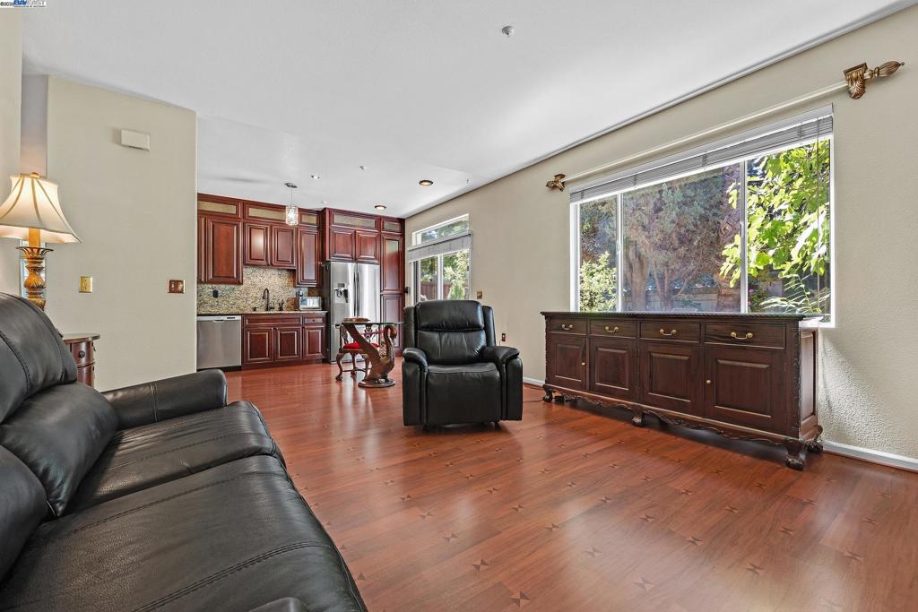 CANYON PARK - Residential