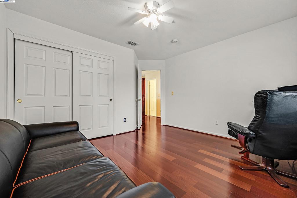 CANYON PARK - Residential