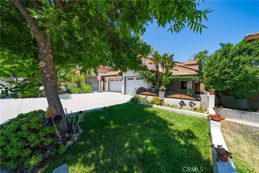 2981 Pembroke Circle