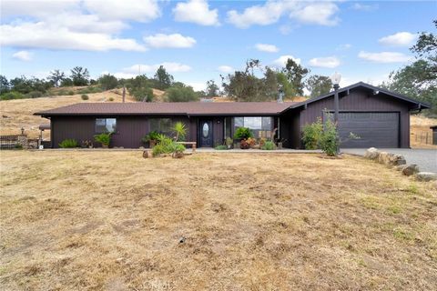 Photo of 23328 Granite Creek LN, Clovis, CA 93619 (MLS # FR26113085)