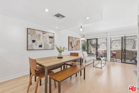 Photo of 350 Burchett Street #101, Glendale, CA 91203 (MLS # 26986555)