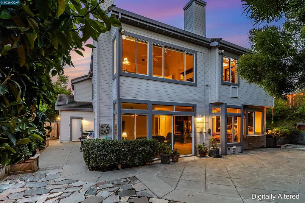 220 Valley Glen Ln