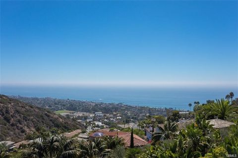 Photo of 1326 Skyline Drive, Laguna Beach, CA 92651 (MLS # LG26072630)