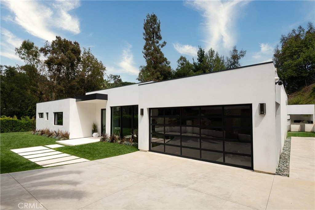 9924 Liebe Drive