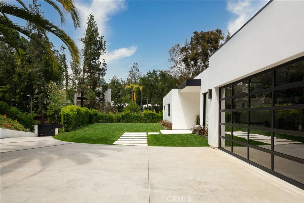 9924 Liebe Drive