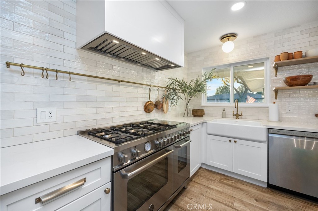 1342 N Quince