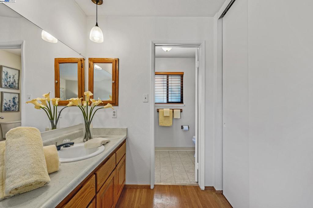 PLEASANTON VALLY - Residential