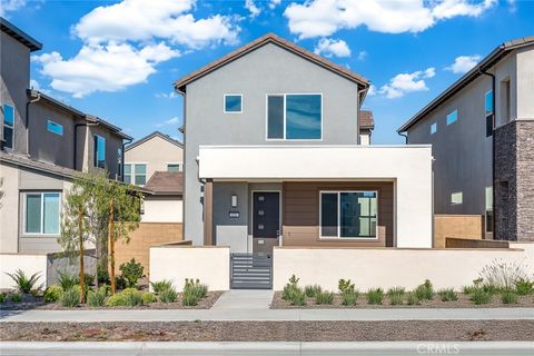 221 Longspur Irvine CA 92618