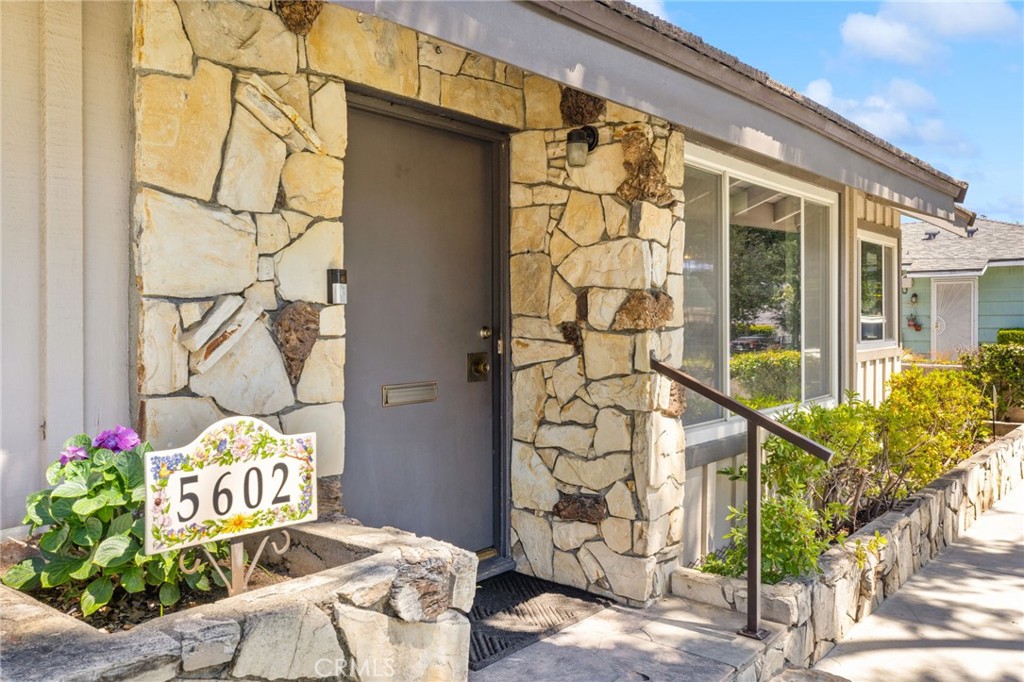 5602 Persimmon