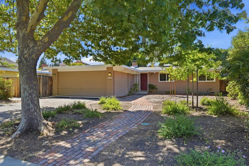 Photo 1 of 31 — 3778 Corina Way, Palo Alto, CA 94303
