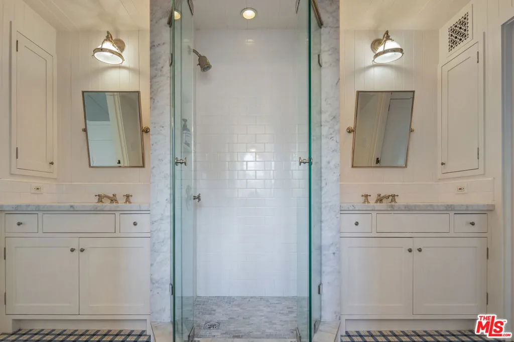 Los Angeles, California 90049, United States, 7 Bedrooms Bedrooms, ,8 BathroomsBathrooms,Residential,Active,8277