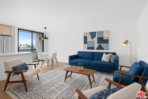 Photo of 7320 Hawthorn Avenue #219, Los Angeles, CA 90046 (MLS # 25608823) Photo of 7320 Hawthorn Avenue #219, Los Angeles, CA 90046 (MLS # 25608823)