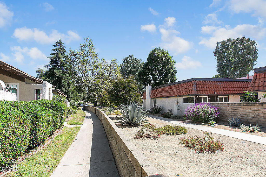 Village Glen-724 - Residential Lease