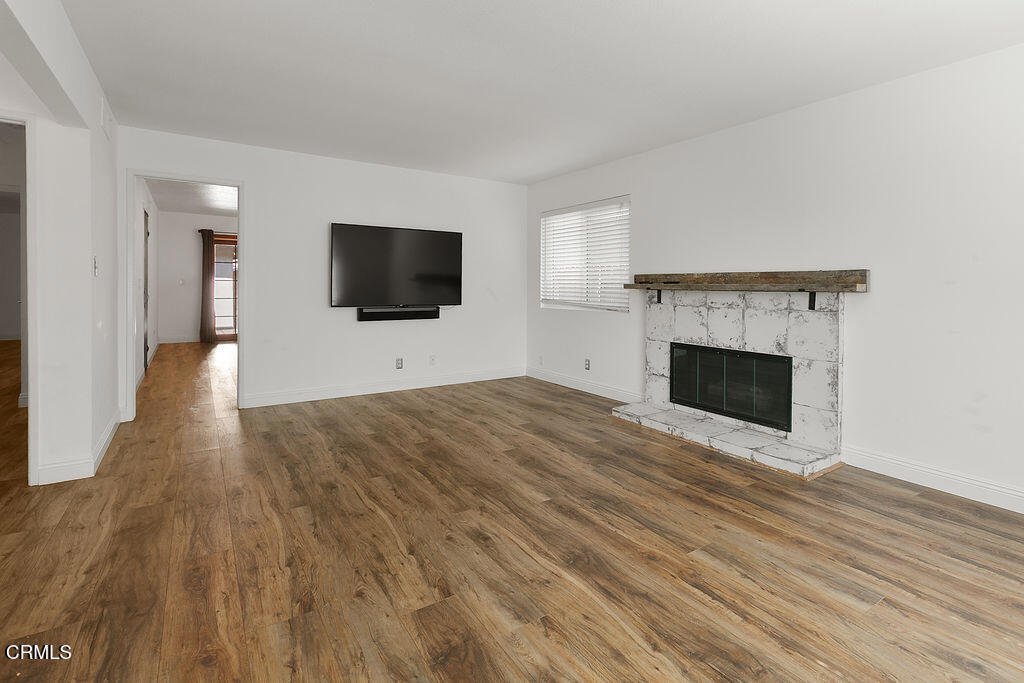 Village Glen-724 - Residential Lease