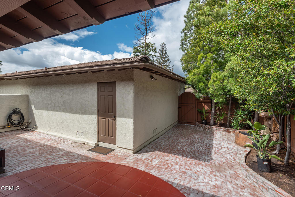 Village Glen-724 - Residential Lease