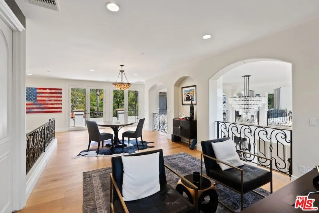 Calabasas, California 91302, United States, 6 Bedrooms Bedrooms, ,9 BathroomsBathrooms,Residential,Active,177043