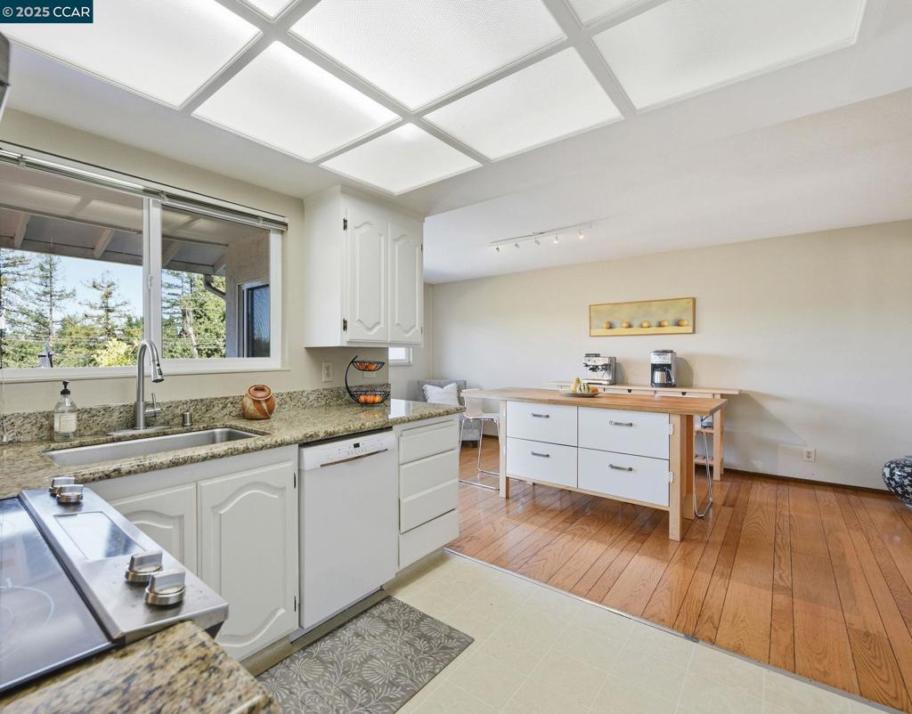 CAMINO WOODS - Residential