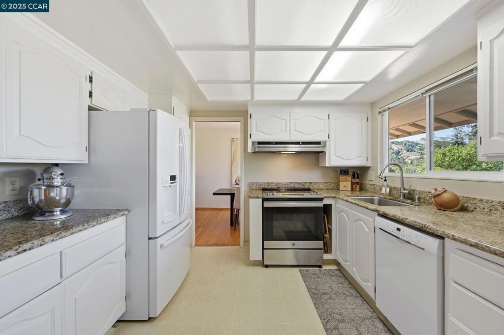 CAMINO WOODS - Residential