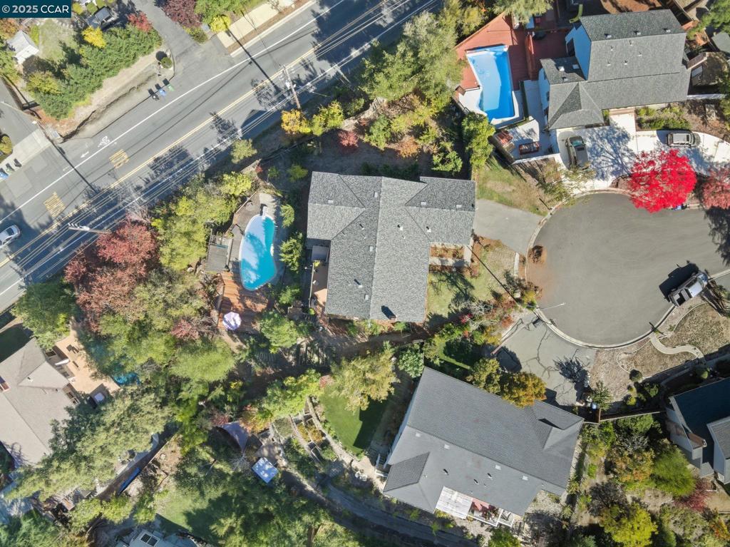 CAMINO WOODS - Residential