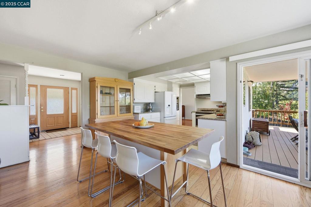 CAMINO WOODS - Residential